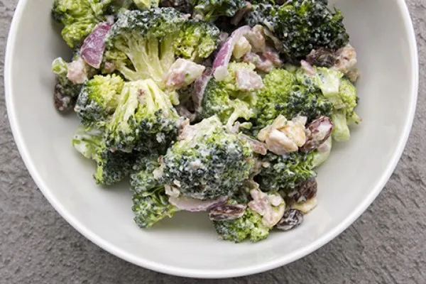 Broccolisallad