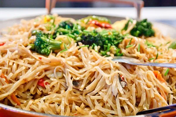 Chow mein med grönsaker