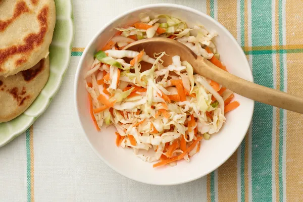 Curtido salvadoreño (kålsallad)