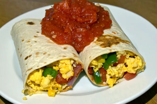 Frukostburrito med salsa