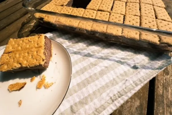 Frysta bars med choklad och jordnötssmör