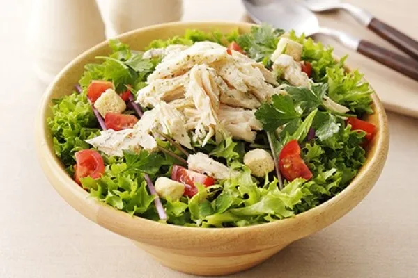 Kalkonsallad med apelsinvinägrett