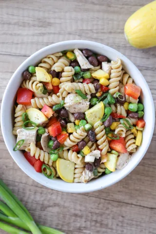 Kyckling- och pastasallad
