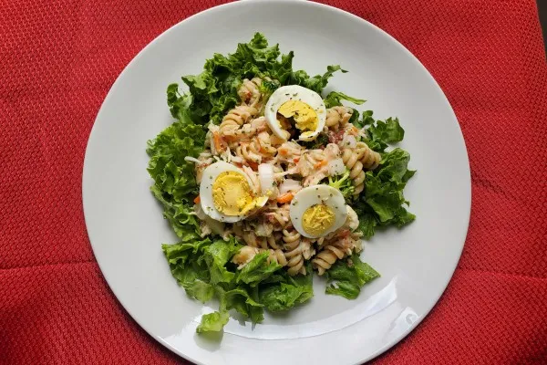 Kycklingsallad med pasta