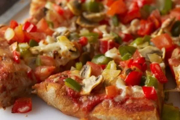 Pitabröd med grönsakspizza