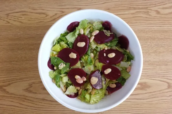 Rödbetor, bönor och sallad