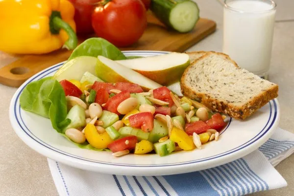 Sallad med cannellinibönor