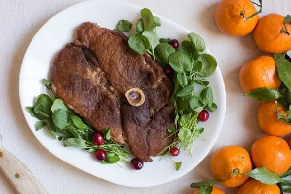 Skinkskiva med tranbärssås