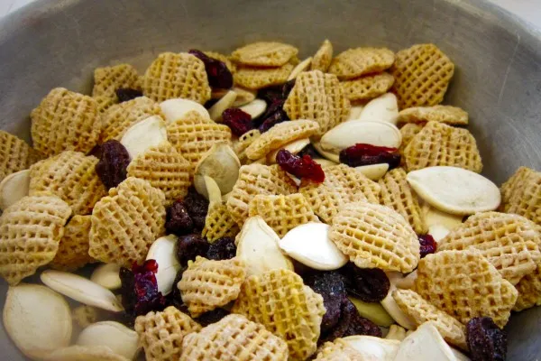 Snacksmix med rostade pumpafrön