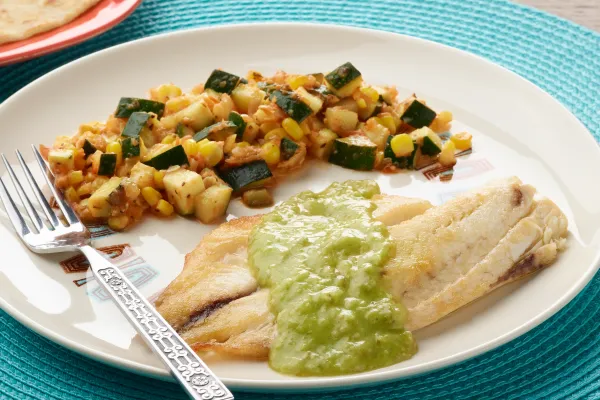 Stekt tilapia med tomatillosalsa