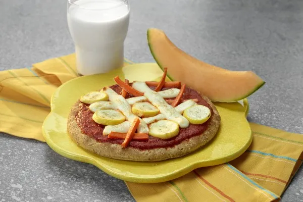 Tre i rad-pizza med grönsaker