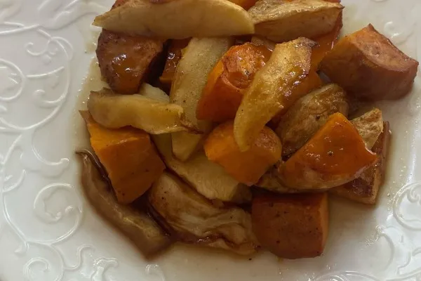 Ugnsbakad sötpotatis med äpple