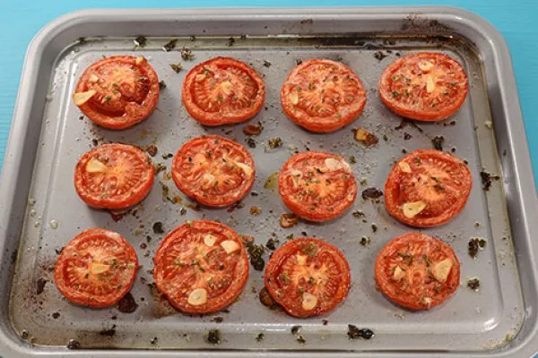 Ugnsrostade tomater med örter