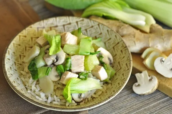Wok med grönsaker och kalkon